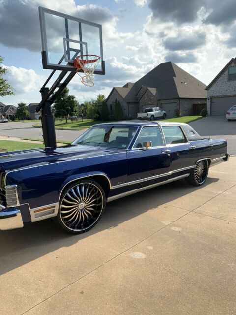 Lincoln Continental 1979 image number 3