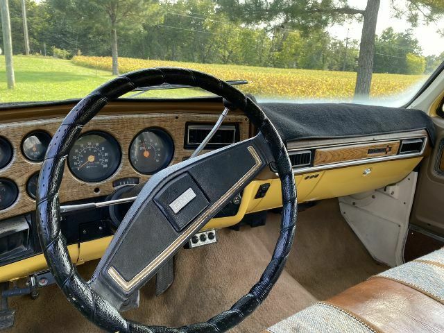 GMC Sierra 3500 1977 image number 43