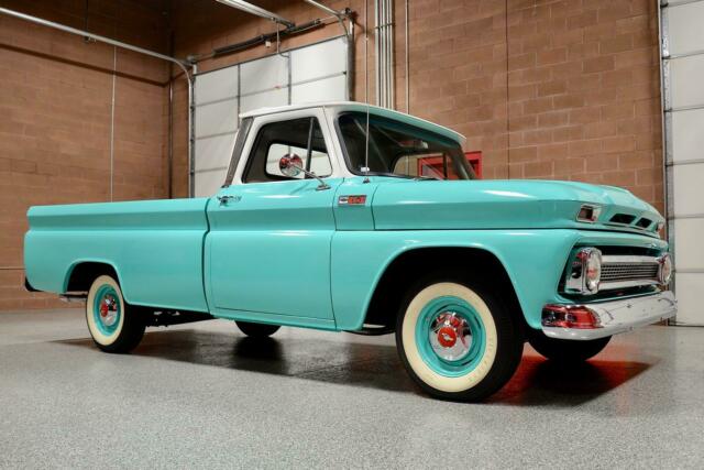 Chevrolet C-10 1965 image number 2