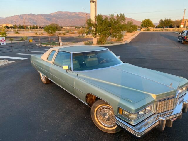 Cadillac DeVille 1976 image number 28