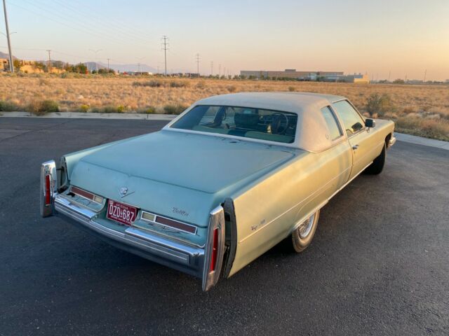 Cadillac DeVille 1976 image number 29