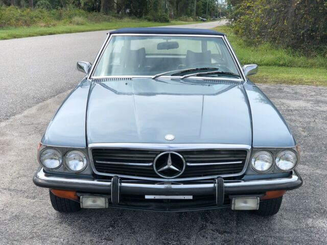 Mercedes-Benz SL-Class 1972 image number 24