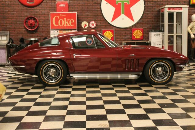 Chevrolet Corvette 1966 image number 24