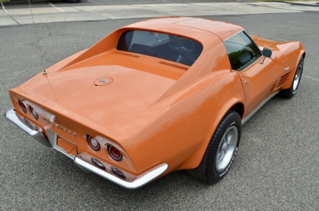 Chevrolet Corvette 1972 image number 17