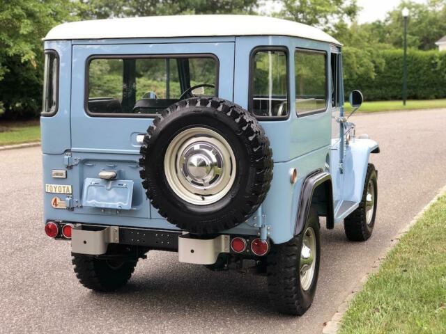 Toyota FJ Cruiser 1969 image number 30