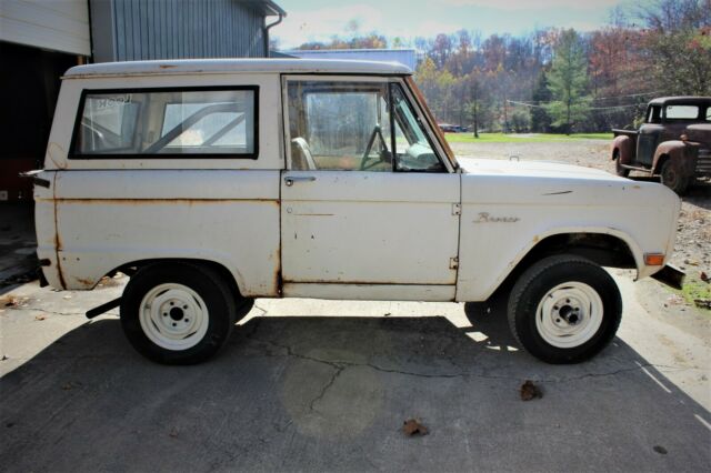 Ford Bronco 1968 image number 20