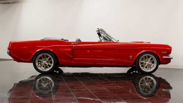 Ford Mustang 1966 image number 21