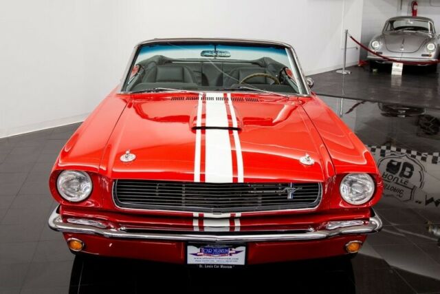 Ford Mustang 1966 image number 26