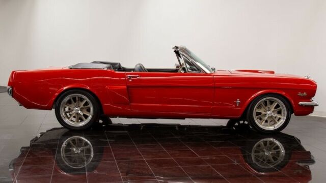 Ford Mustang 1966 image number 28