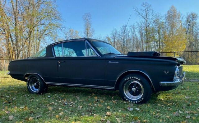 Plymouth Barracuda 1964 image number 2