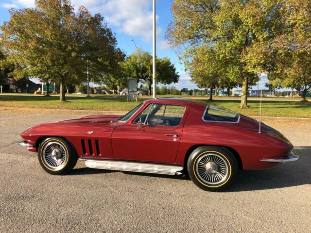 Chevrolet Corvette 1966 image number 0