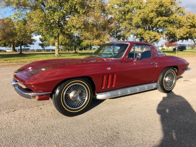 Chevrolet Corvette 1966 image number 22