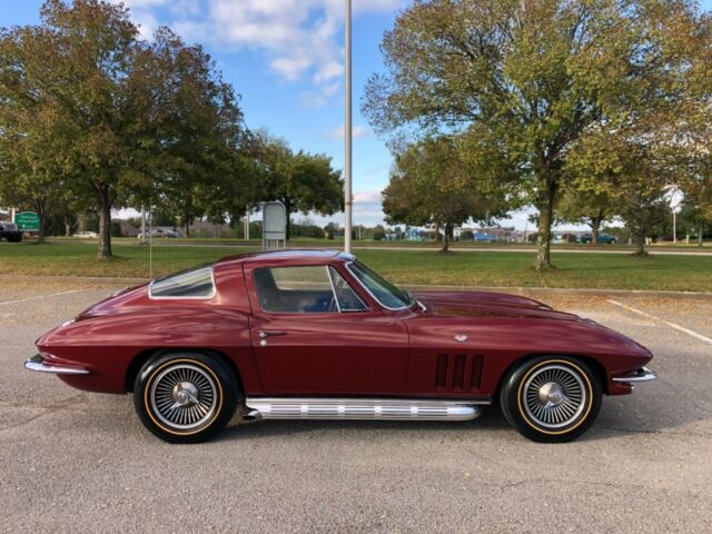 Chevrolet Corvette 1966 image number 23