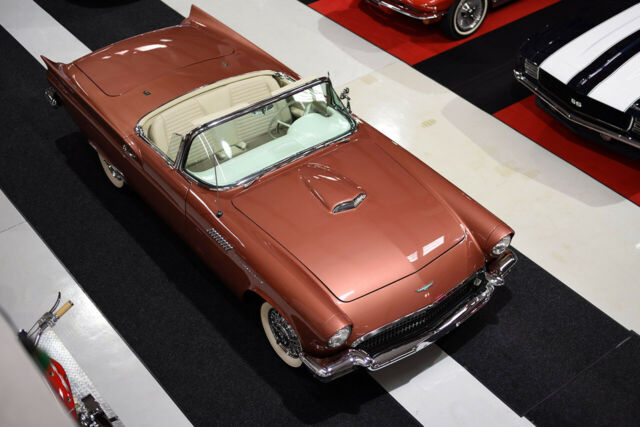 Ford Thunderbird 1957 image number 28