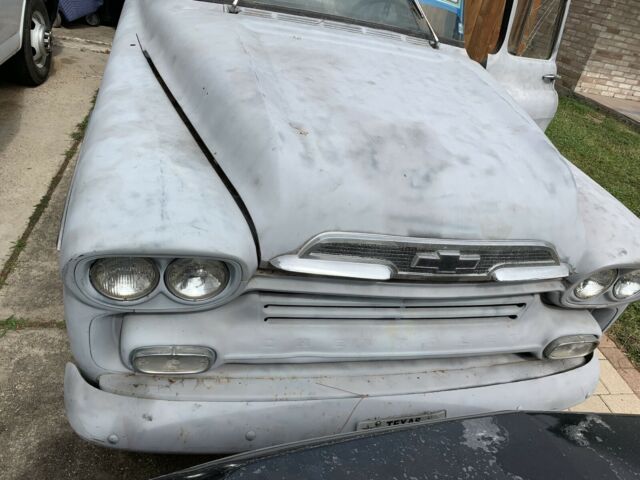 Chevrolet Apache 1959 image number 0