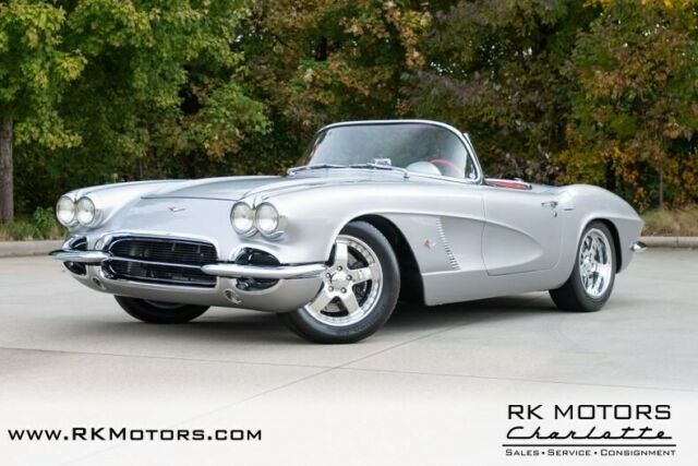 Chevrolet Corvette 1962 image number 26