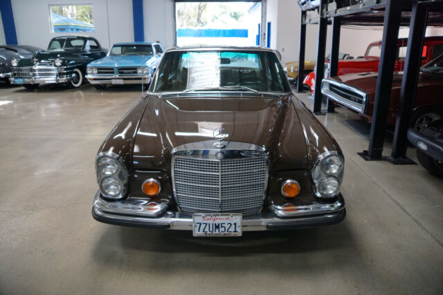 Mercedes-Benz 280 SEL 4.5 V8 Sedan 1973 image number 33