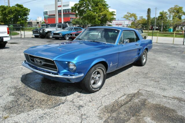 Ford Mustang 1967 image number 0