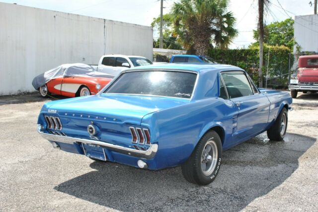 Ford Mustang 1967 image number 27