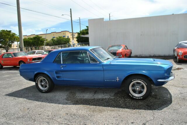 Ford Mustang 1967 image number 29