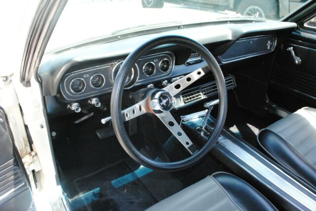 Ford Mustang 1966 image number 10