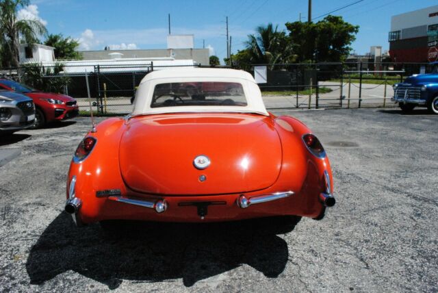 Chevrolet Corvette 1956 image number 21