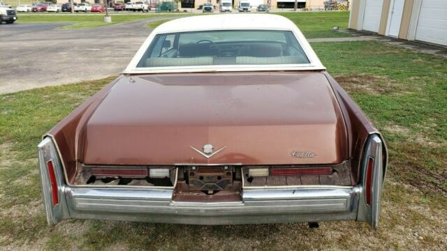 Cadillac DeVille 1975 image number 19