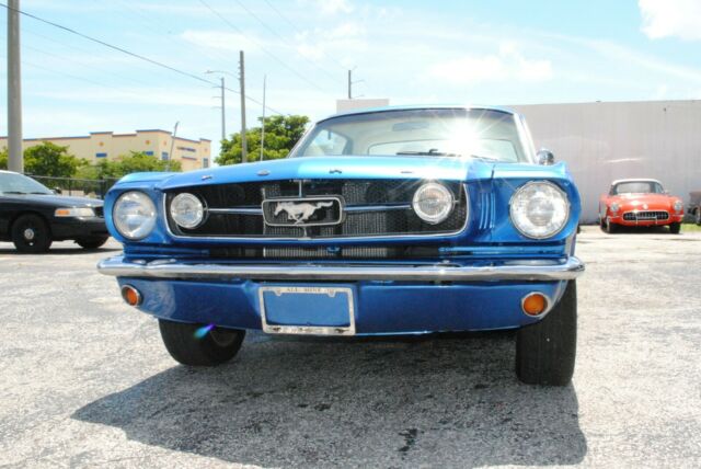 Ford Mustang 1965 image number 2