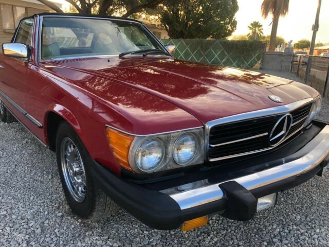 Mercedes-Benz 400-Series 1977 image number 18