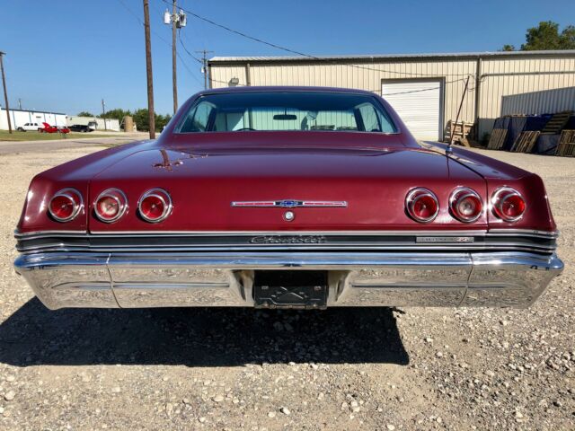 Chevrolet Impala 1965 image number 25