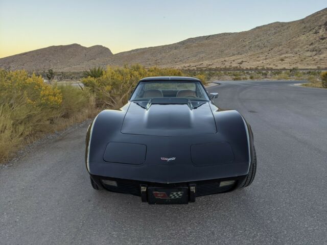 Chevrolet Corvette 1977 image number 26