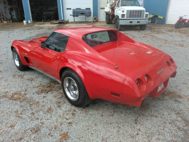 Chevrolet Corvette 1977 image number 16