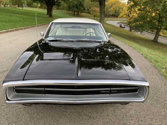 Dodge Charger 1970 image number 28