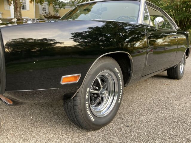 Dodge Charger 1970 image number 31