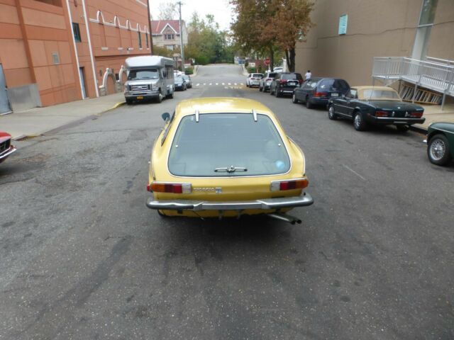 Volvo 1800 1973 image number 2