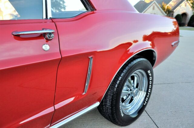 Ford Mustang 1968 image number 2