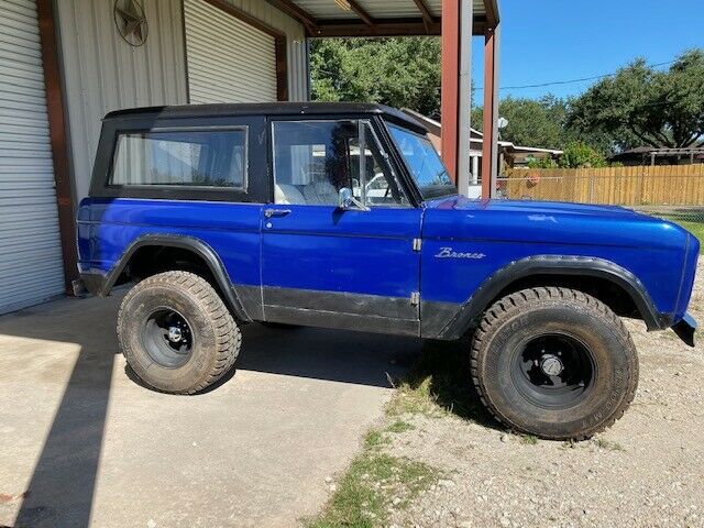 Ford Bronco 1966 image number 2