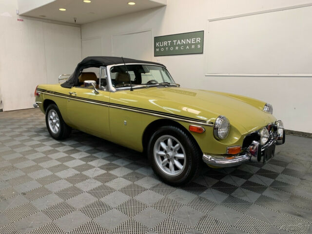 MG MGB 1972 image number 10