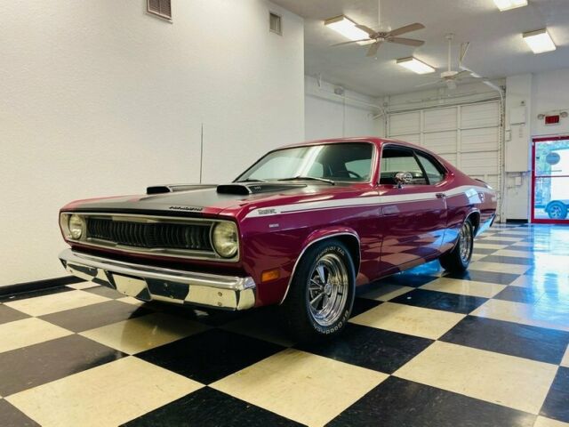 Plymouth Duster 1971 image number 18