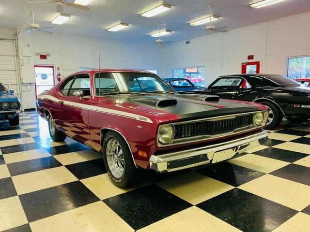 Plymouth Duster 1971 image number 22