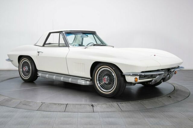 Chevrolet Corvette 1967 image number 12