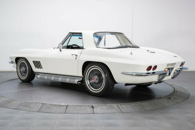 Chevrolet Corvette 1967 image number 15