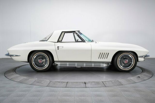 Chevrolet Corvette 1967 image number 18