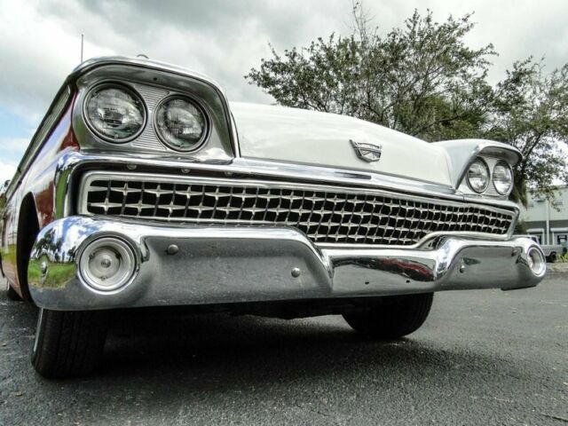 Ford Fairlane 1959 image number 22