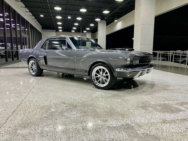 Ford Mustang 1966 image number 22