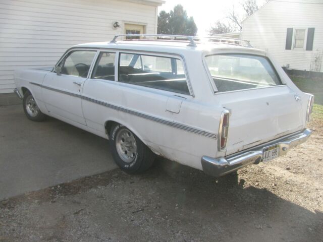 Ford Fairlane 1967 image number 26