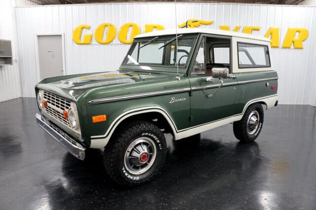 Ford Bronco 1973 image number 1