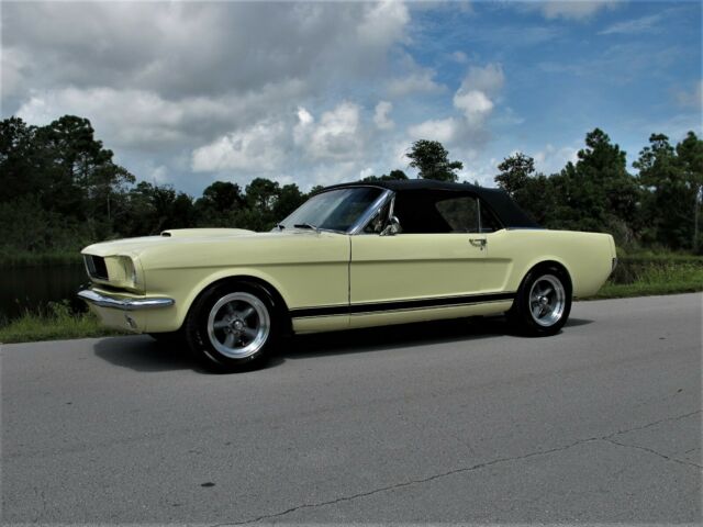 Ford Mustang 1966 image number 46