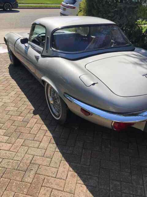 Jaguar XKE 1974 image number 19