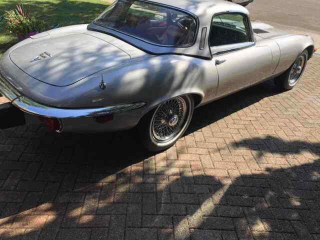 Jaguar XKE 1974 image number 22